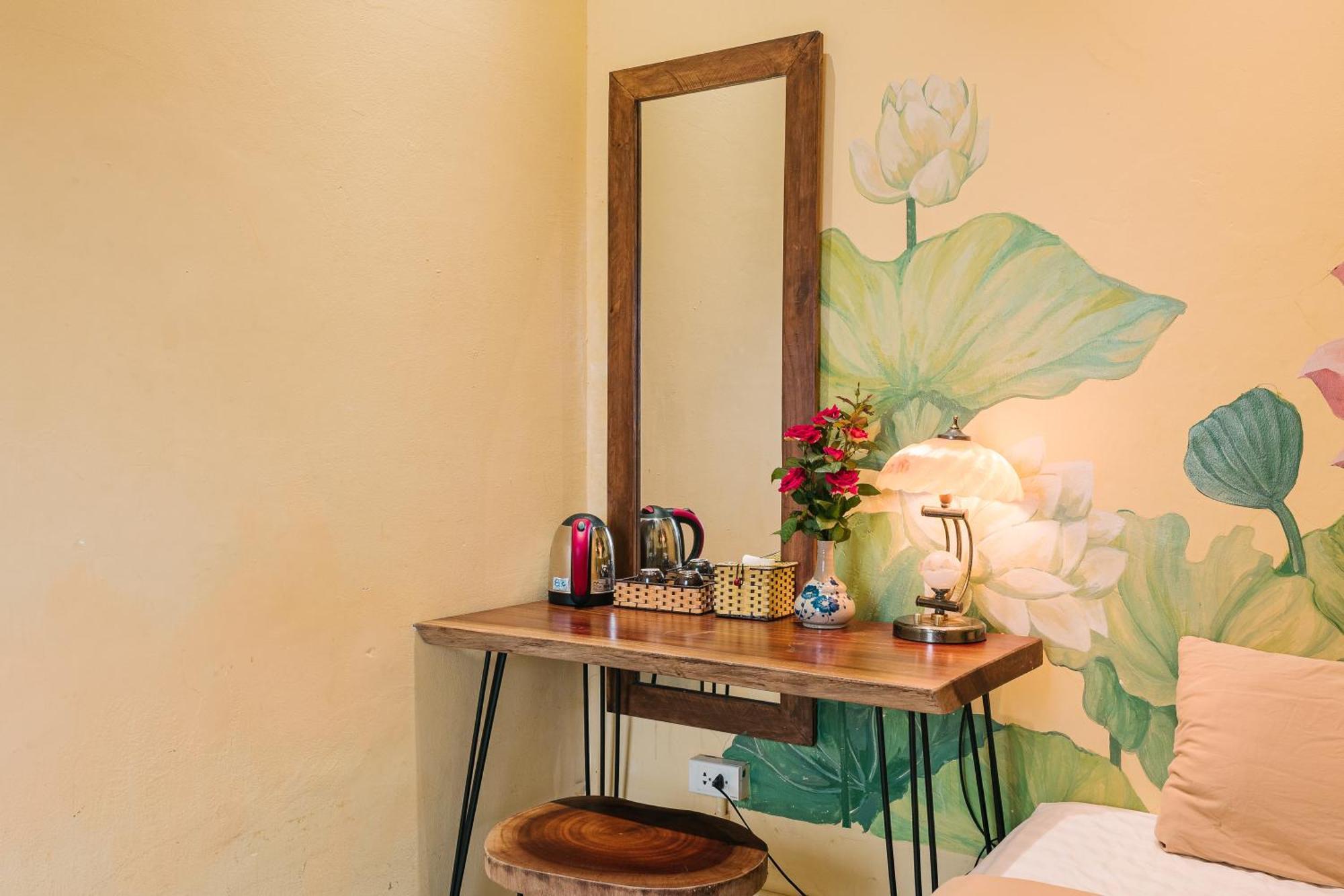 Harmony Homestay - Hanoi Homestay In Old Quarter Room photo